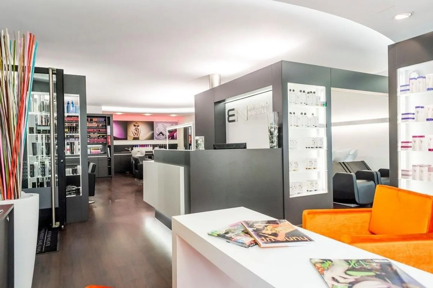 Salone di parrucchiere / Spazio commerciale vicino alla stazione di Schaffhausen - Foto 3 di 4