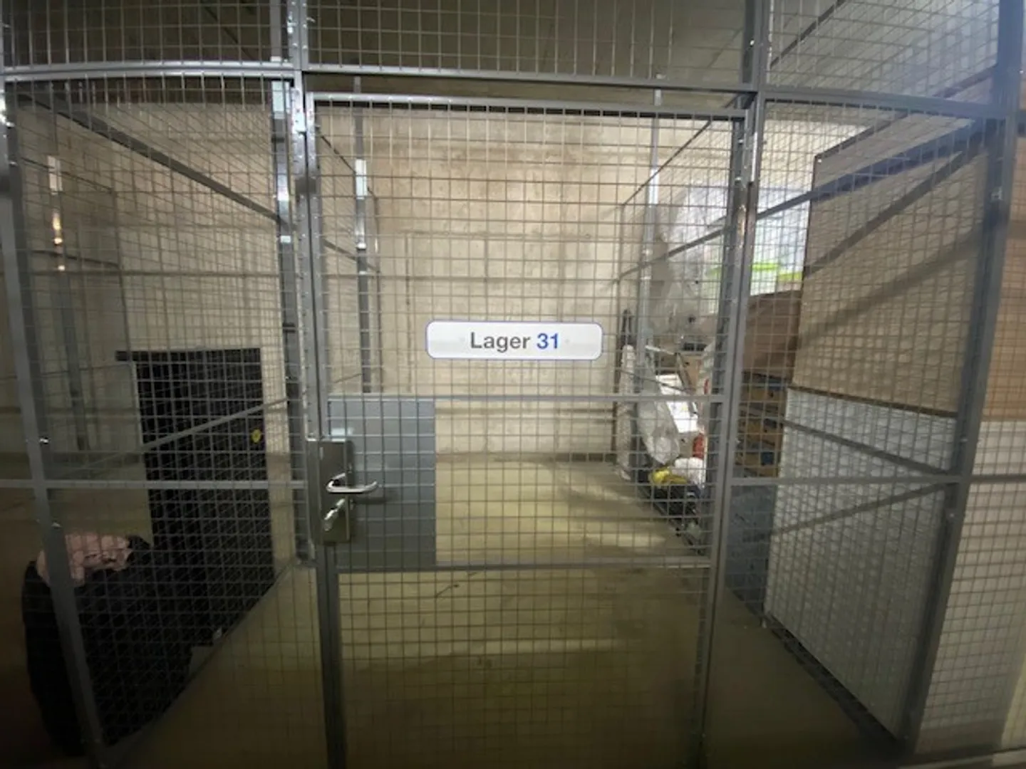 Stockage 10m2, accessible 24h - Photo 1 sur 4