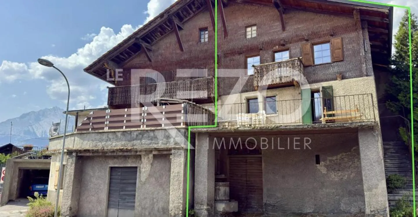 Terraced village house to renovate. SAVIÈSE, VS. - Photo 1 of 13