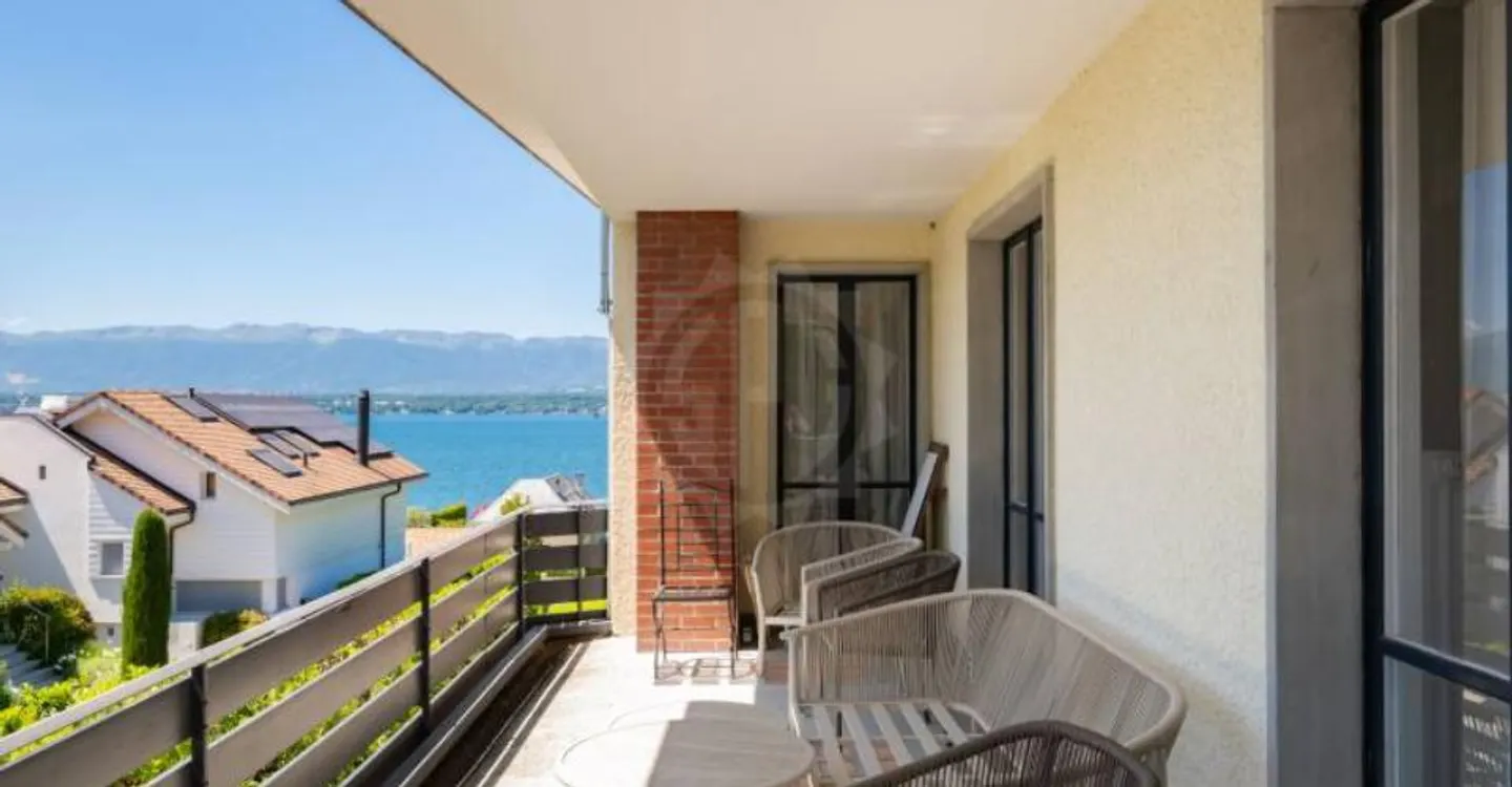 Magnifique villa avec vue lac - Photo 2 sur 8