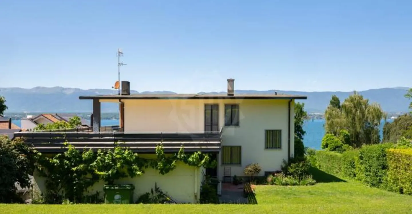 Magnifique villa avec vue lac - Photo 4 sur 8