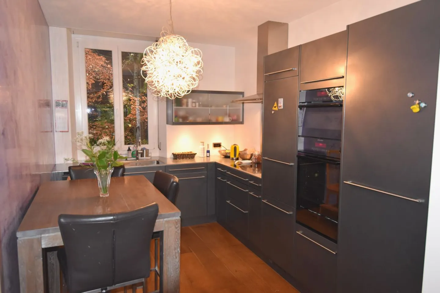 Charming Apartment with Lake View - Photo 2 of 7