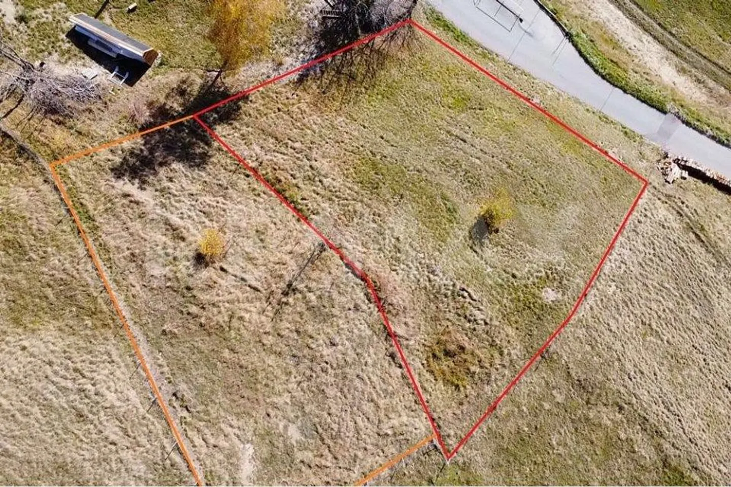 Building land in a sunny location with top views - Photo 5 of 5