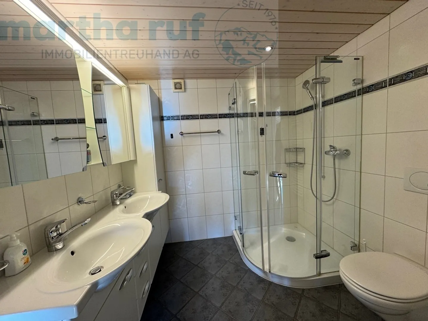 Spacious Family Home in Goldswil - Photo 7 of 15