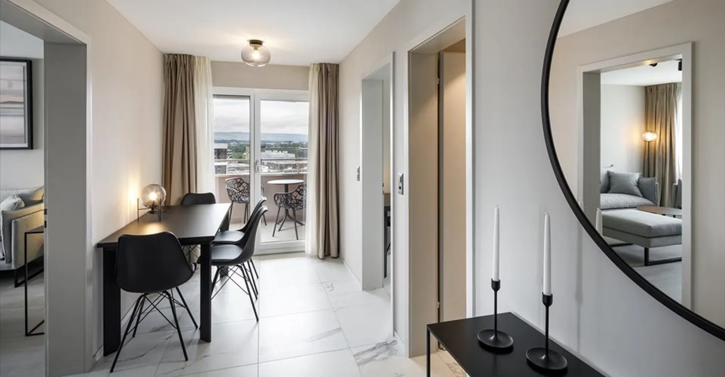 Appartamento con 2 camere da letto e balcone - Foto 1 di 6