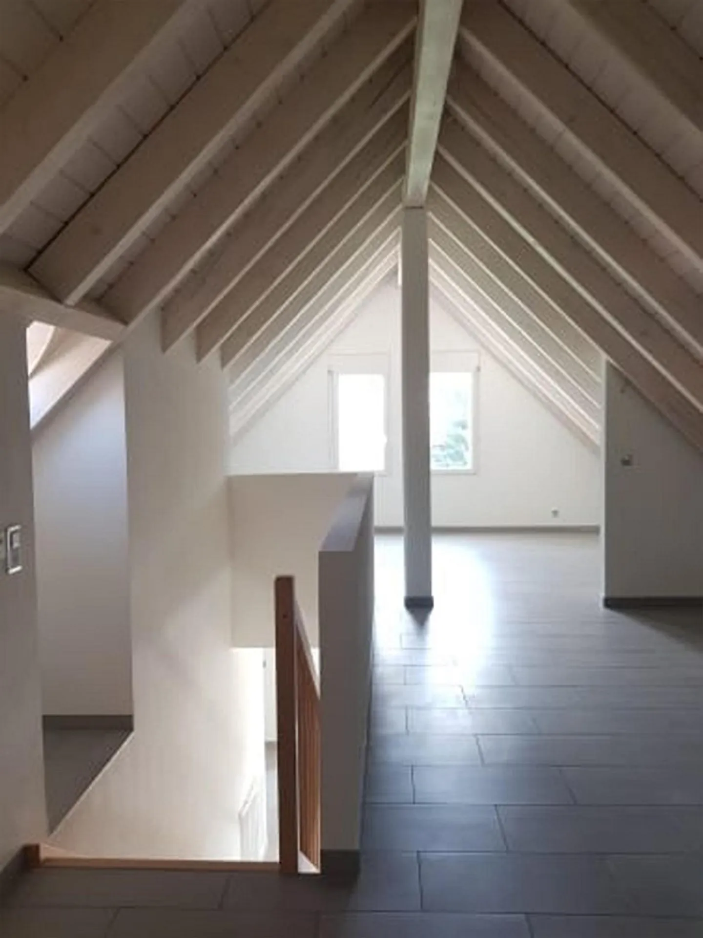 Living with Style & Space Spacious 4.5-Room Maisonette in Wahlen - Photo 5 of 17