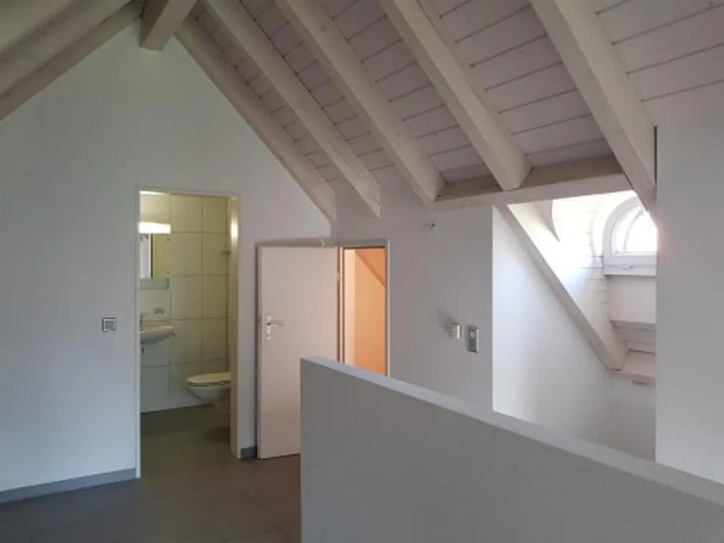 Living with Style & Space Spacious 4.5-Room Maisonette in Wahlen - Photo 16 of 17