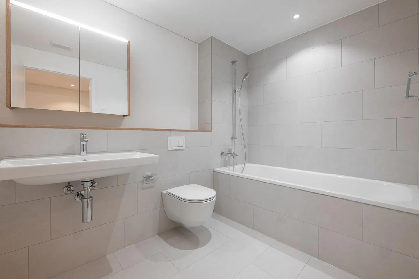Bright 5.5 Room New Apartment with Large Patio - First Occupancy - Photo 9 of 11