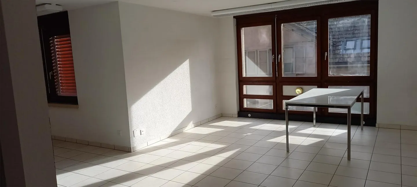 Luminoso, recentemente ristrutturato appartamento con 2 camere - Foto 4 di 5