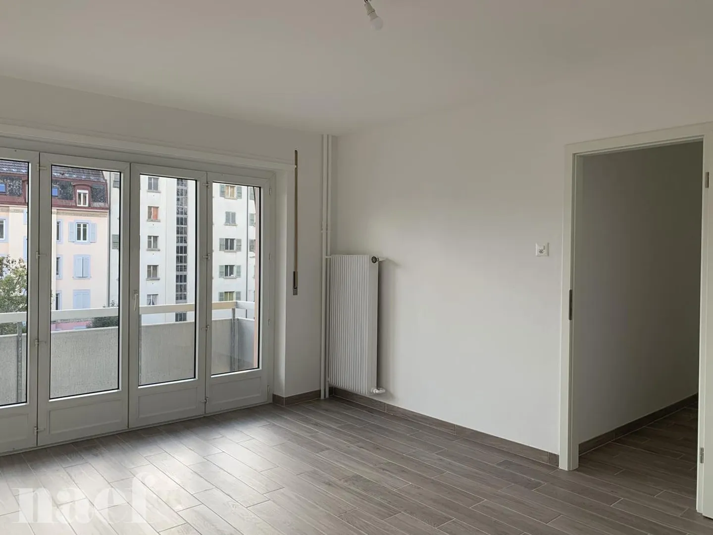 Beautiful renovated 2.5-room apartment - Photo 6 of 12