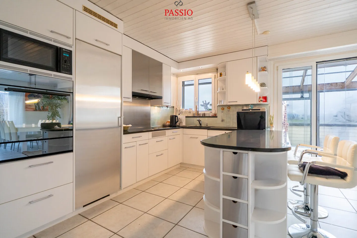 12-Room 2-Family House with Pool & Unobstructed Location near Bern - Photo 5 of 36