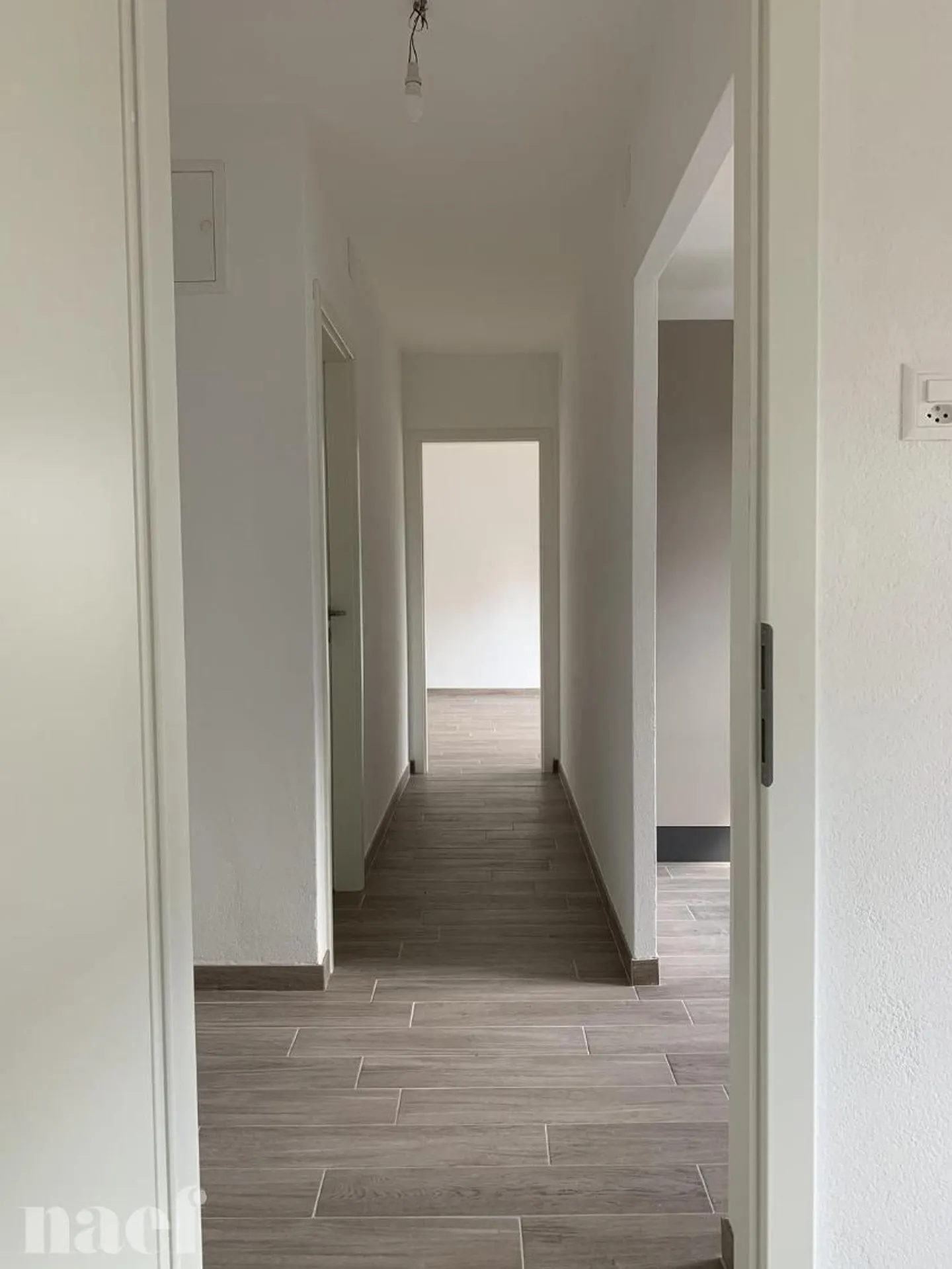 Beautiful renovated 2.5-room apartment - Photo 9 of 12