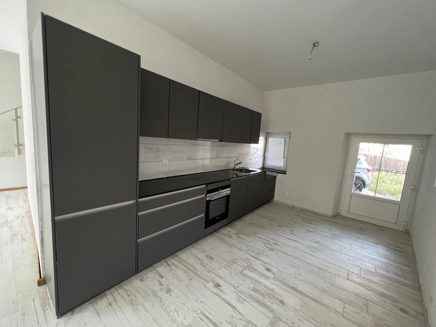 Magnificent duplex apartment of 4.5 rooms in Collombey - Photo 4 of 13