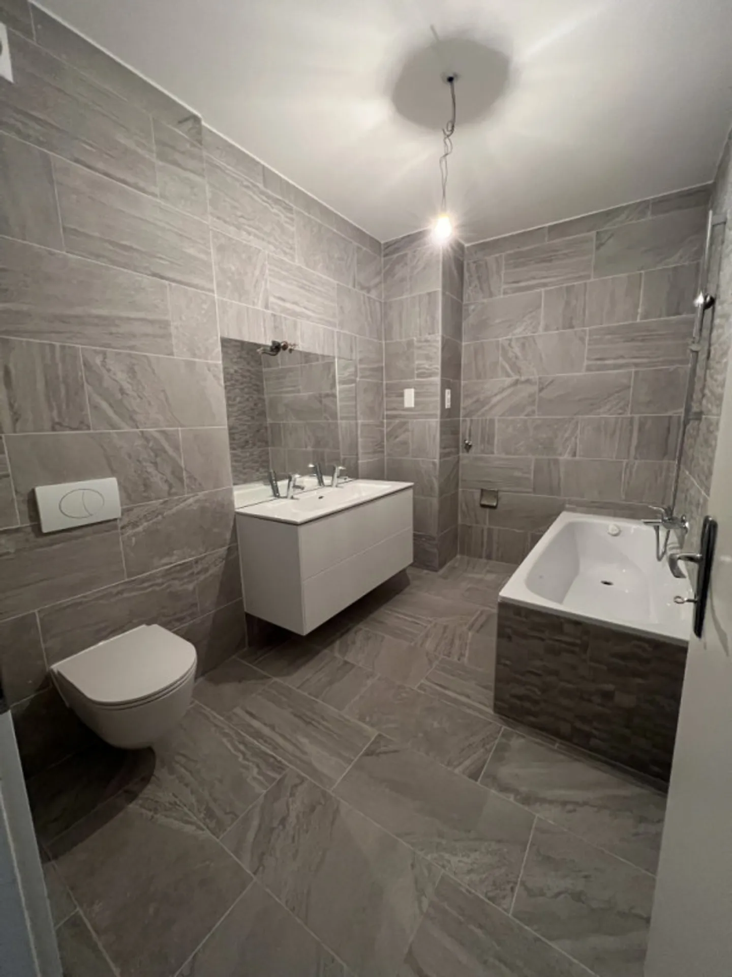 Magnificent duplex apartment of 4.5 rooms in Collombey - Photo 7 of 13