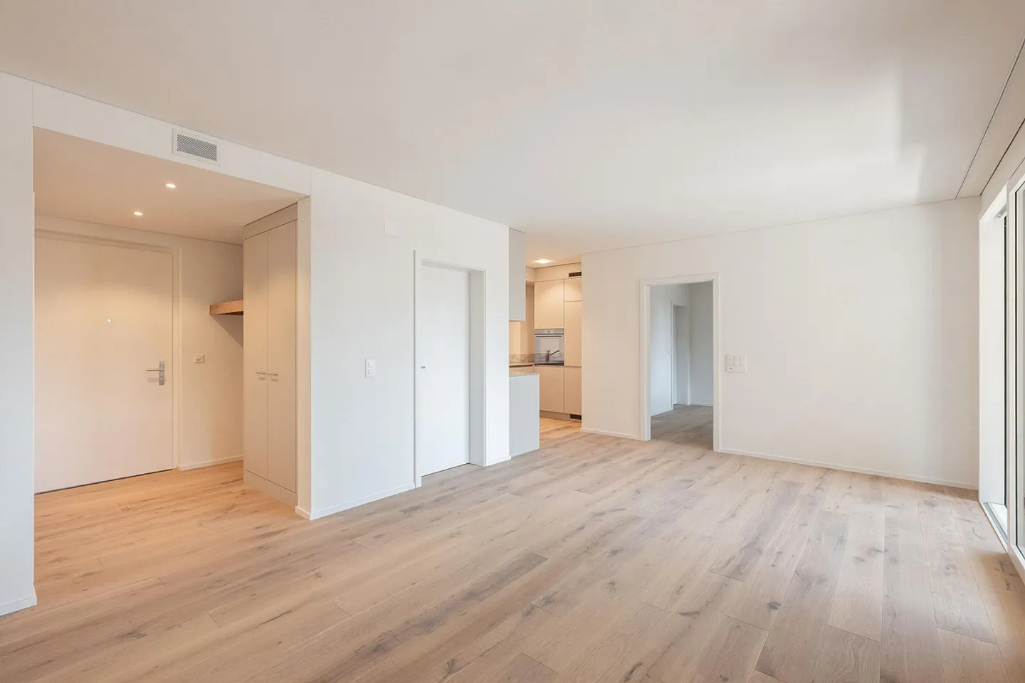 Charming 3.5 Room New Apartment - First Occupancy - Photo 3 of 10