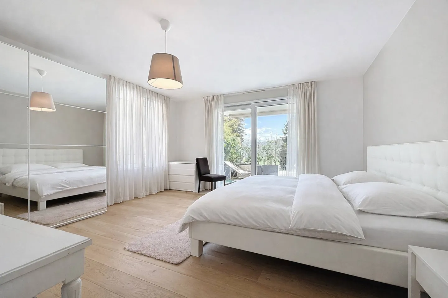 In the Heart of the Lavaux Vineyards - 175 m2 Apartment with High Standards - Photo 6 of 12