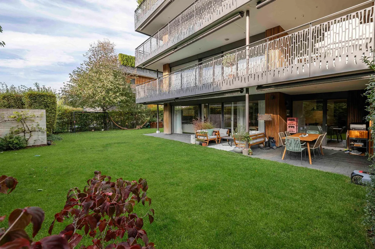 Pure living comfort with exclusive features - Photo 2 of 7