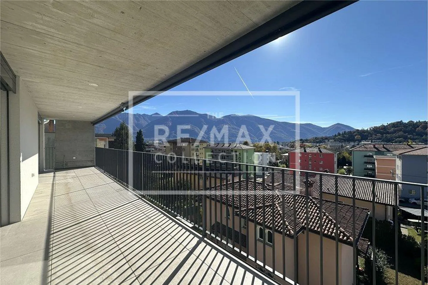 Penthouse with 3.5 rooms - Photo 8 of 13