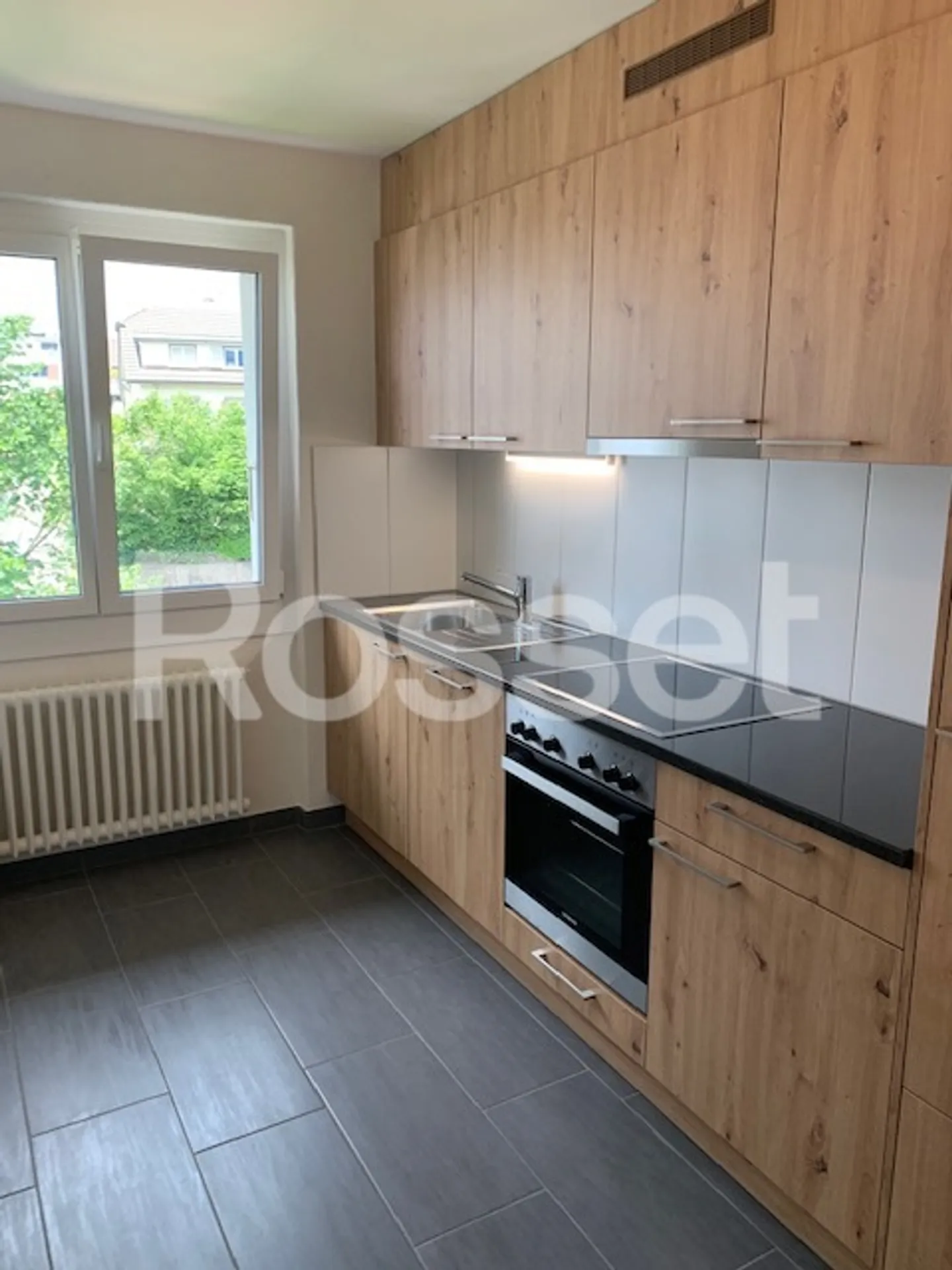 Charmante Wohnung mit Balkon - Foto 2 von 10