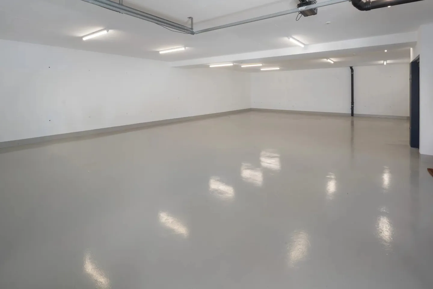 Luxury Chalet in Lens - Photo 12 of 12