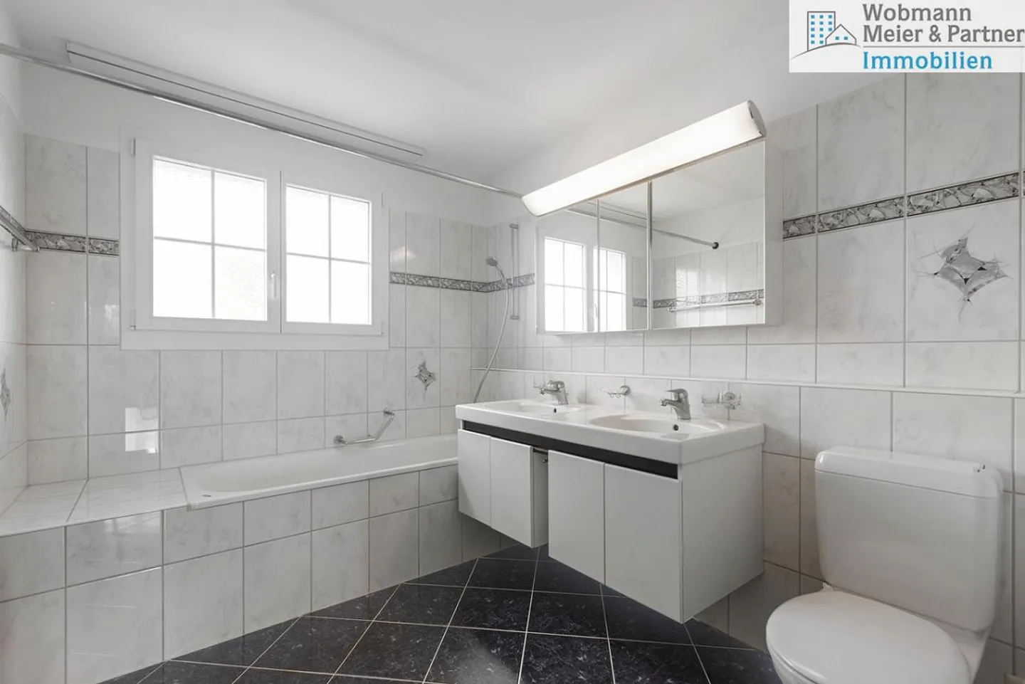 The perfect row corner house for your family - Photo 7 of 10