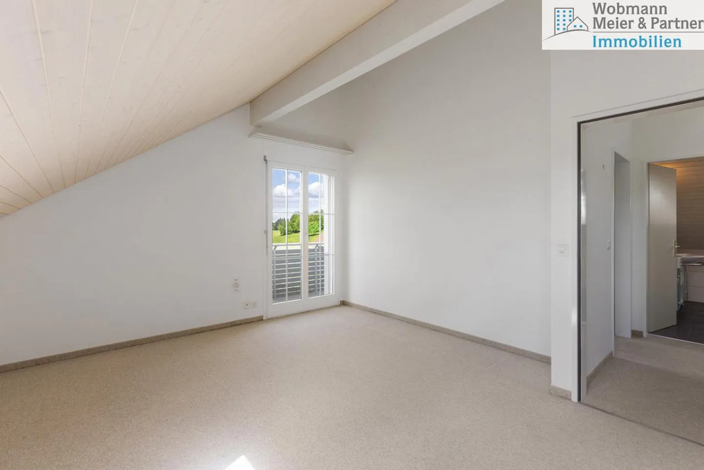 The perfect row corner house for your family - Photo 8 of 10