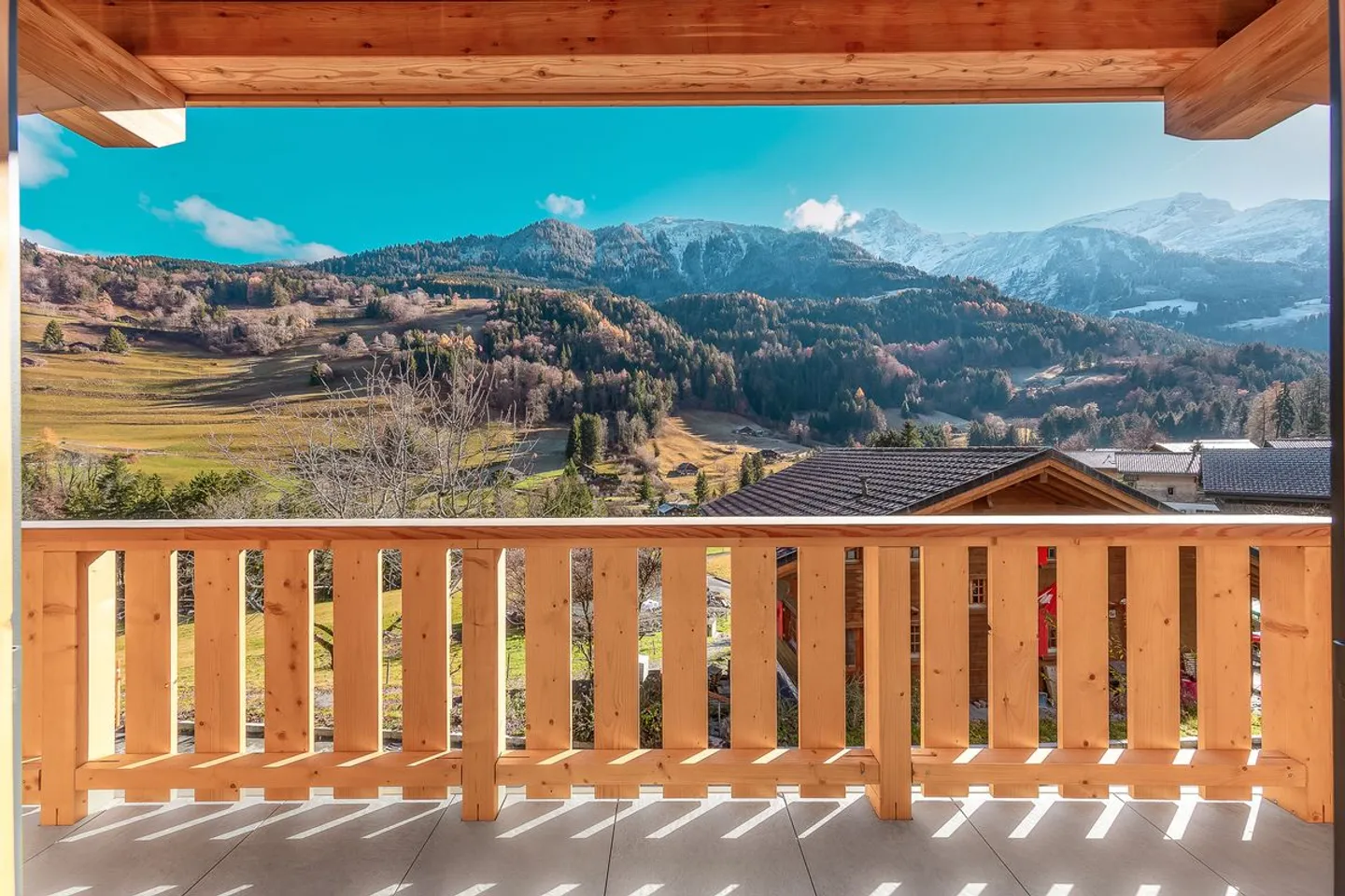 Chalet unique et nouveau dans un environnement calme et paisible - Photo 1 sur 7