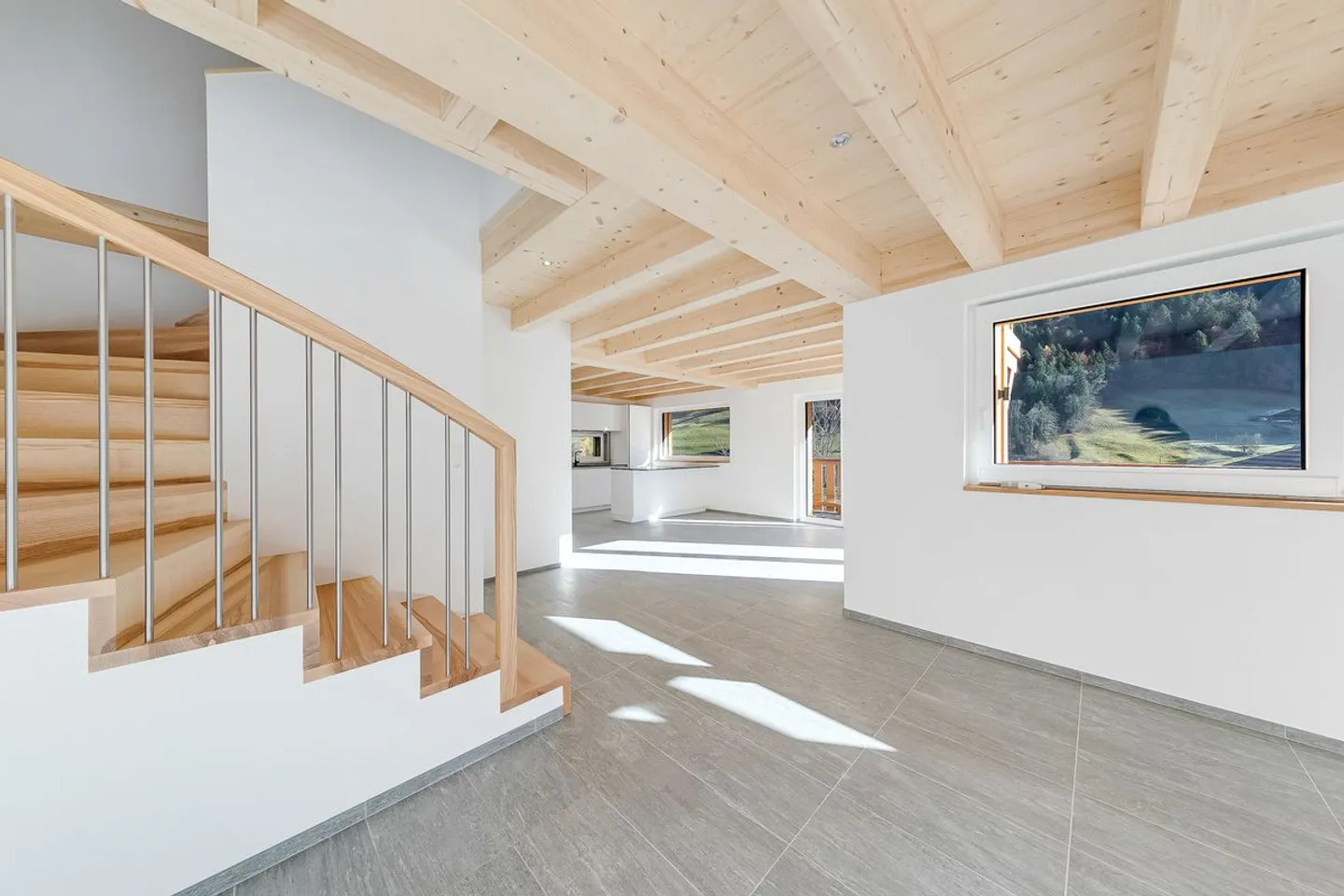 Chalet unique et nouveau dans un environnement calme et paisible - Photo 5 sur 7