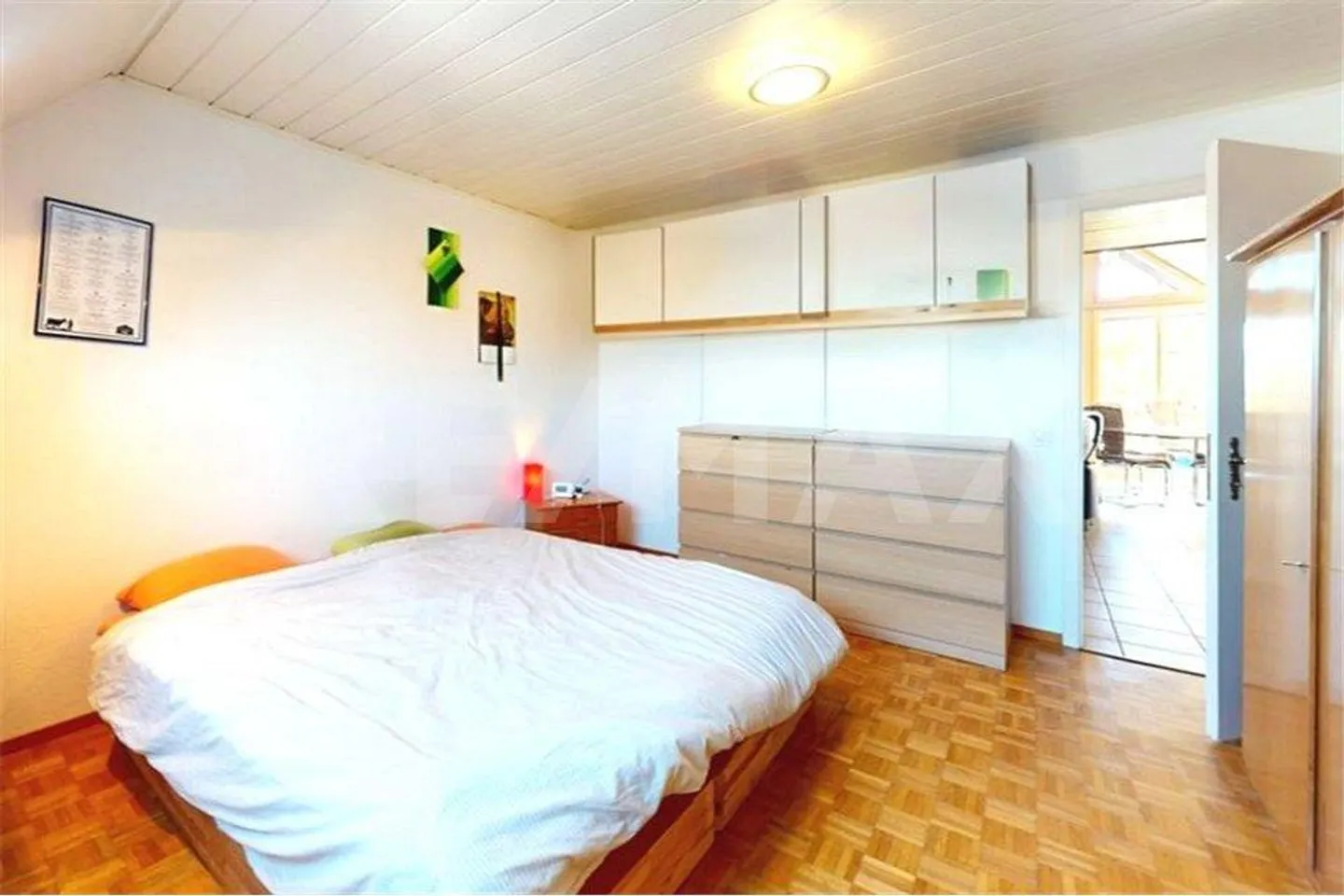 Loft familiare con galleria: affascinante maisonette per famiglie moderne - Foto 7 di 13