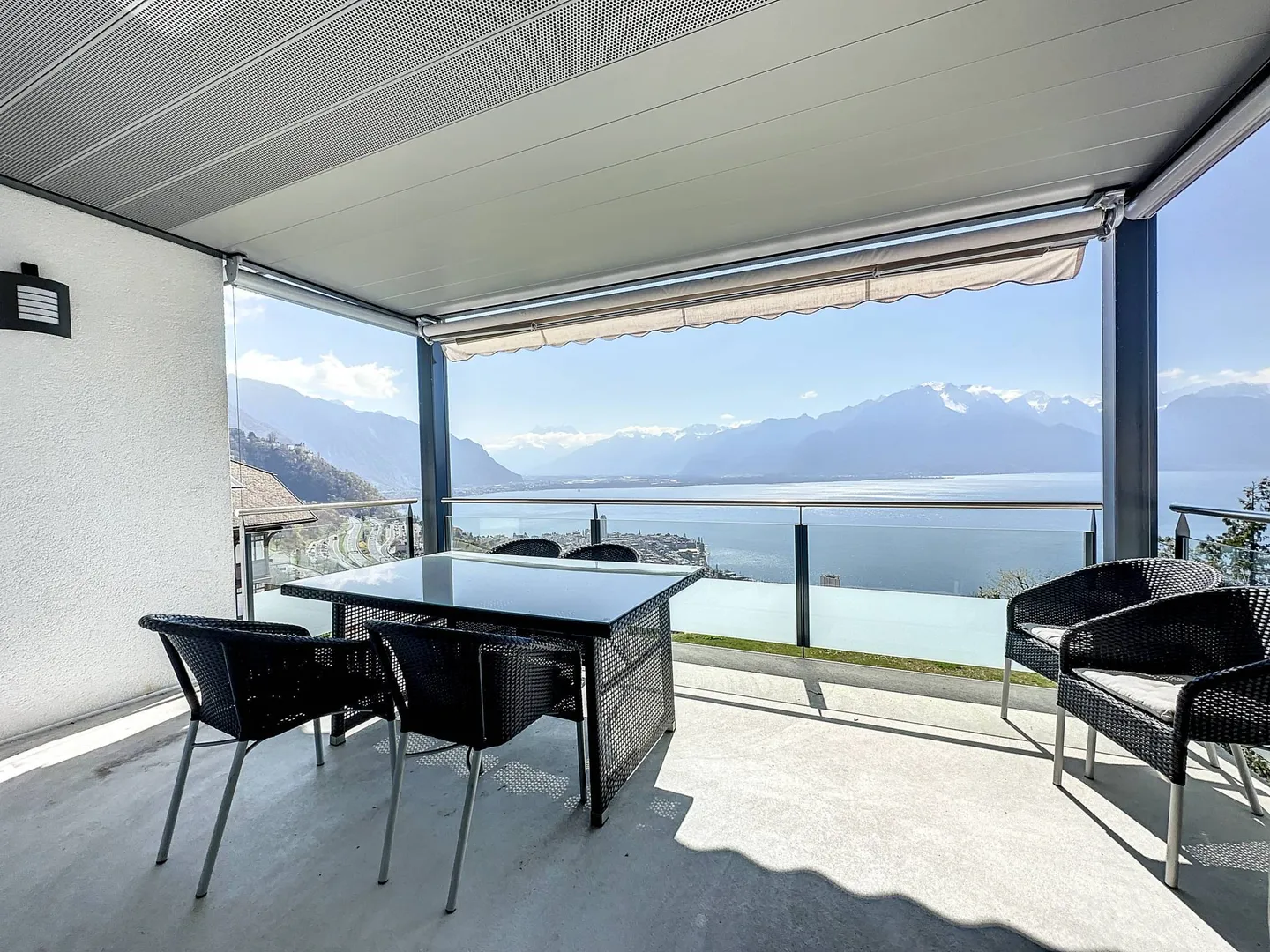 Superbo duplex di 5,5 stanze con vista panoramica sul lago di Ginevra - Foto 8 di 13