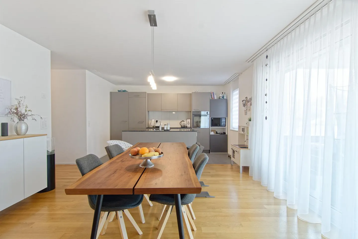 Appartement de 4,5 pièces avec grand balcon - Photo 1 sur 16