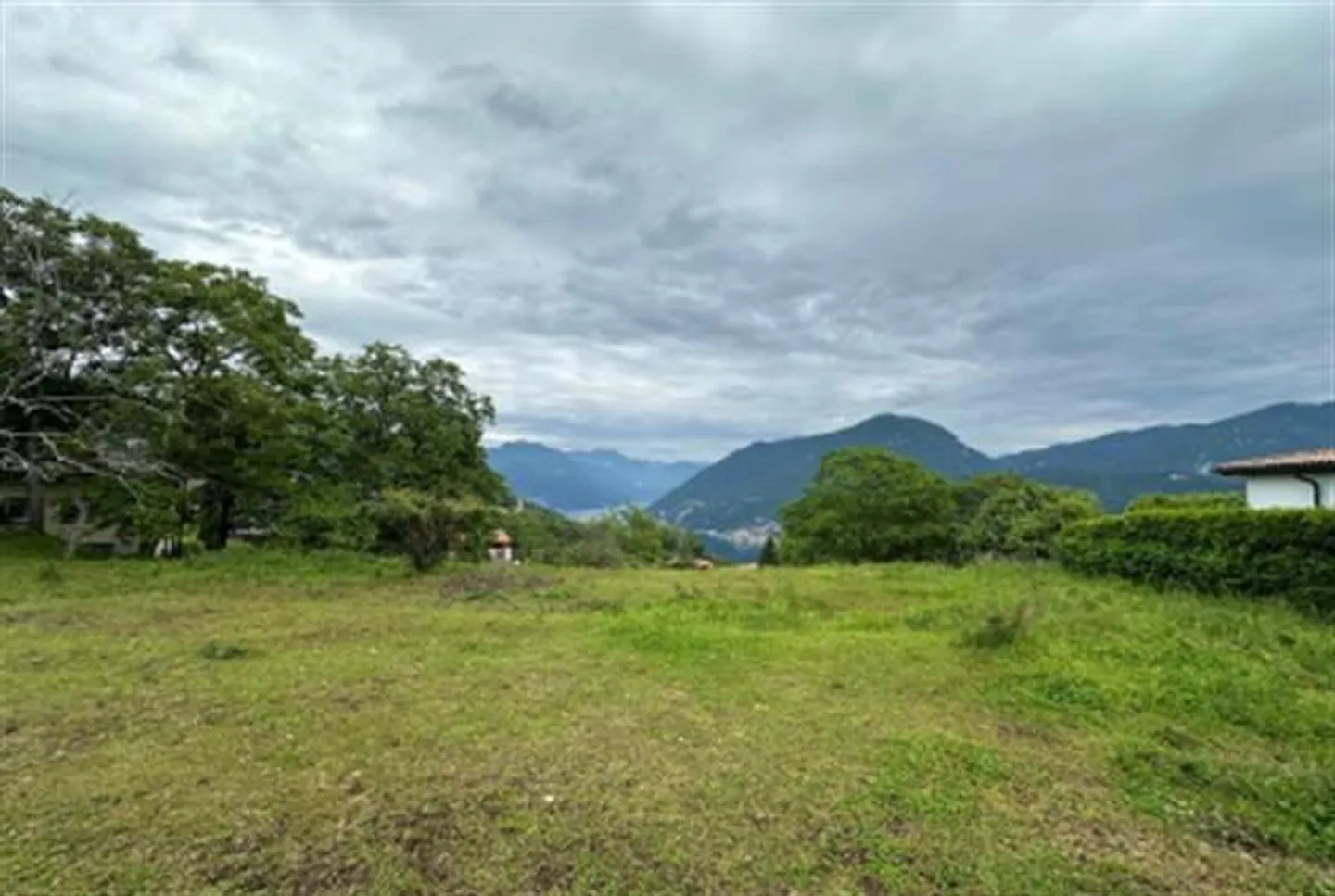 Carona: Terreno edificabile - Foto 3 di 4