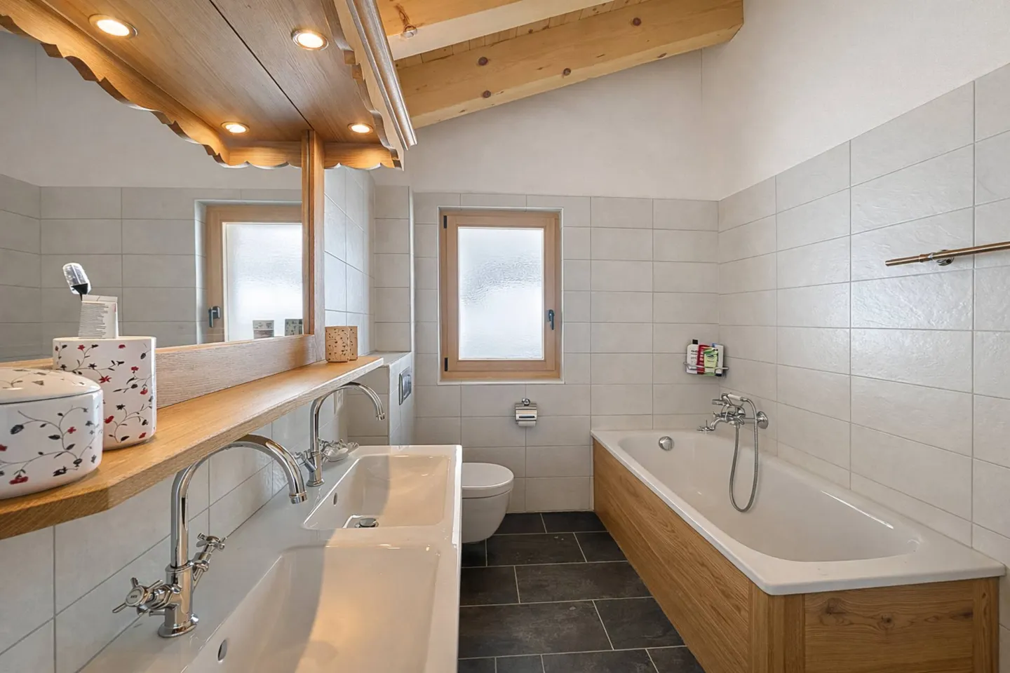Chalet Charmant en Emplacement Calme - Photo 9 sur 12