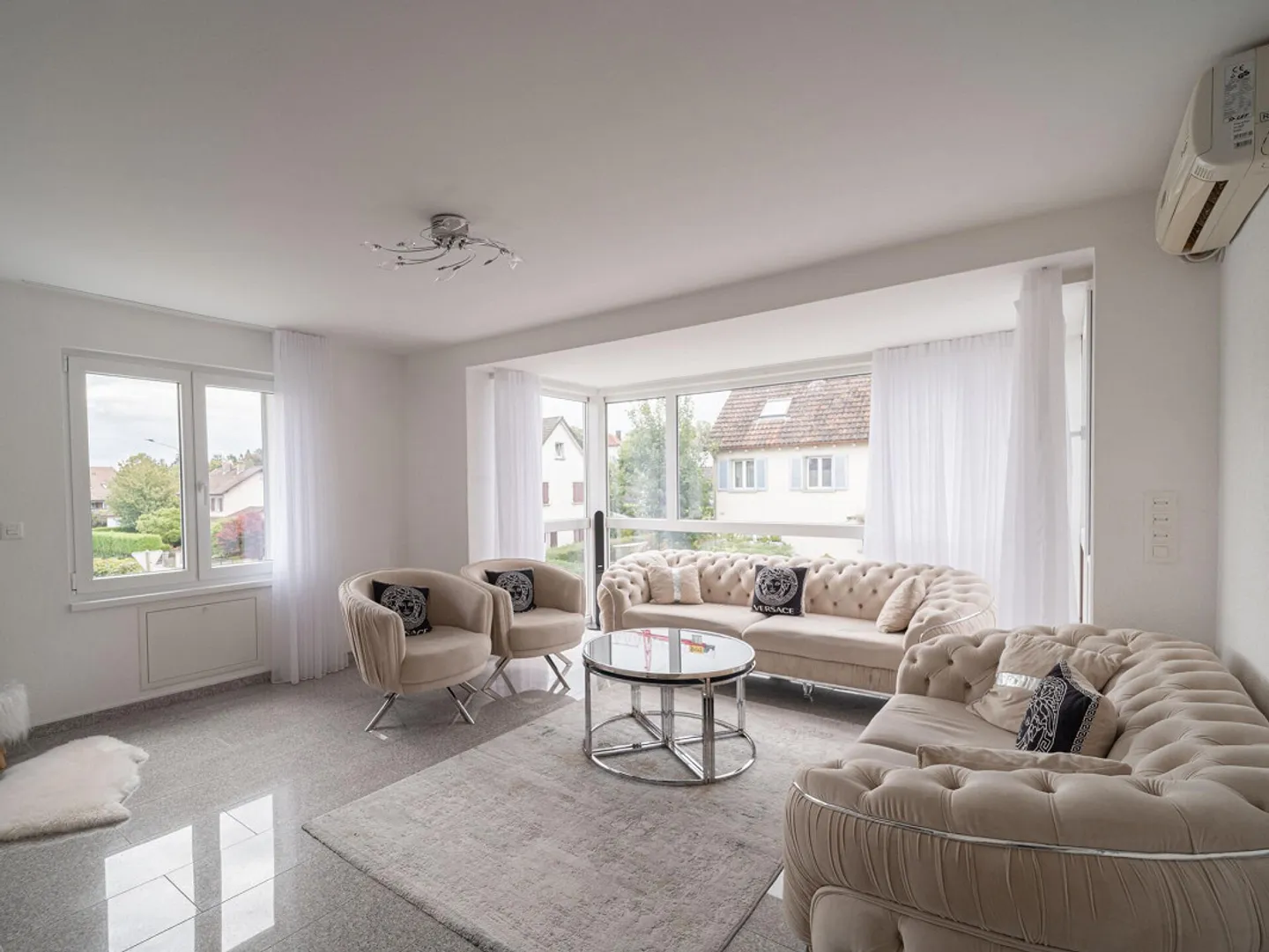 Three-family house in the heart of Kreuzlingen - Photo 2 of 5