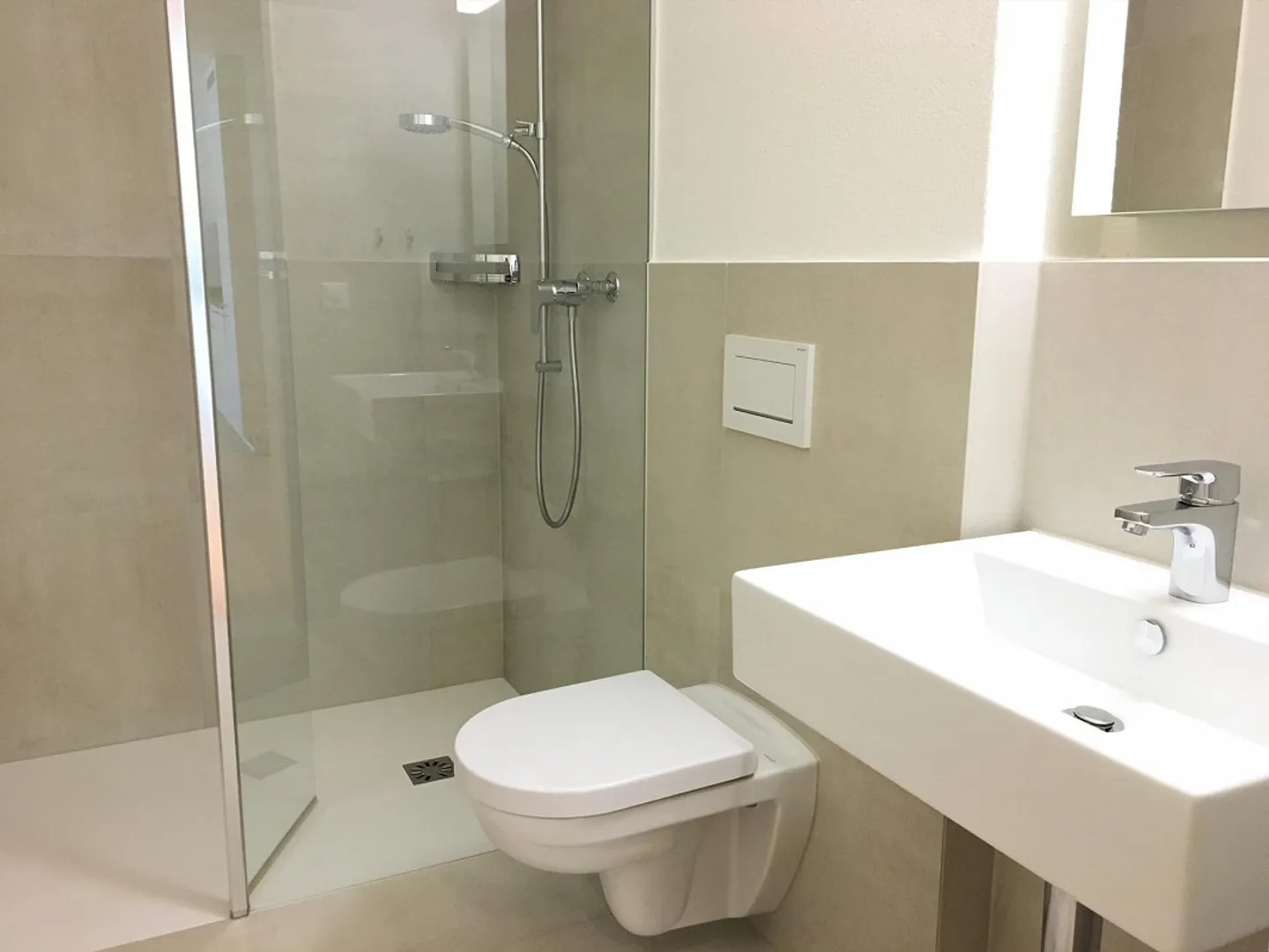 2.5 Room Apartment on the 2nd Floor with Sun and View - Photo 2 of 5