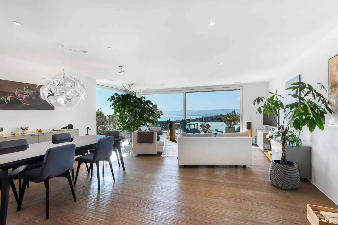 Duplex Charmant avec Vue sur le Lac - Photo 1 sur 6