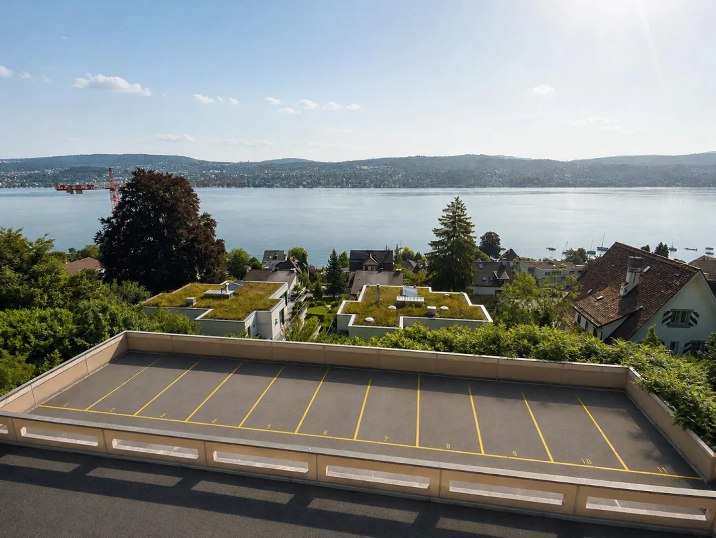 Parcheggio esterno sicuro con vista sul lago a Zurigo - Foto 3 di 5