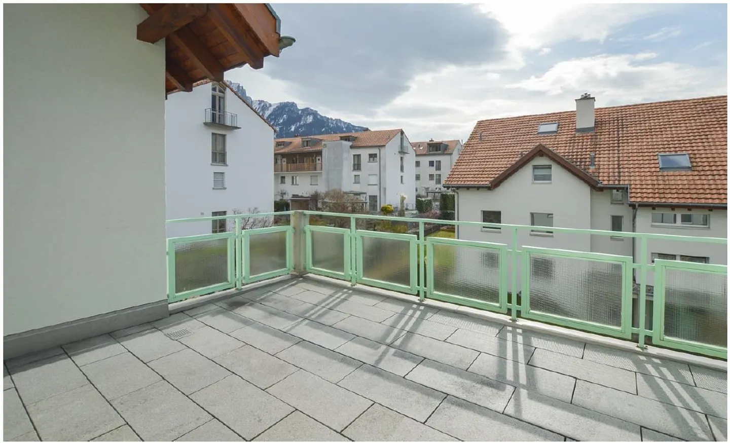 Appartamento maisonette luminoso e grande di 5.5 stanze in affitto - Foto 2 di 14