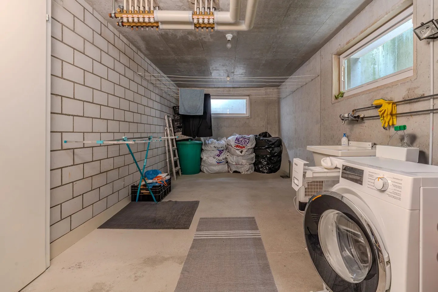 Geräumiges Familienhaus mit Garten - Foto 11 von 13