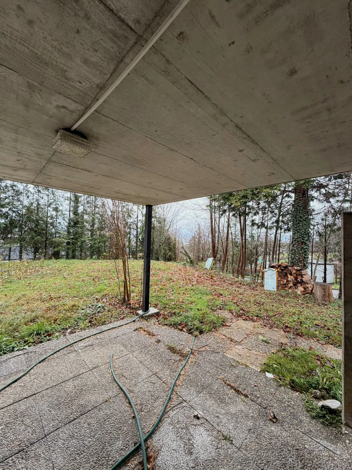 Modern 4.5 Room Villa with Garage and Terraces in Delémont - Photo 3 of 17