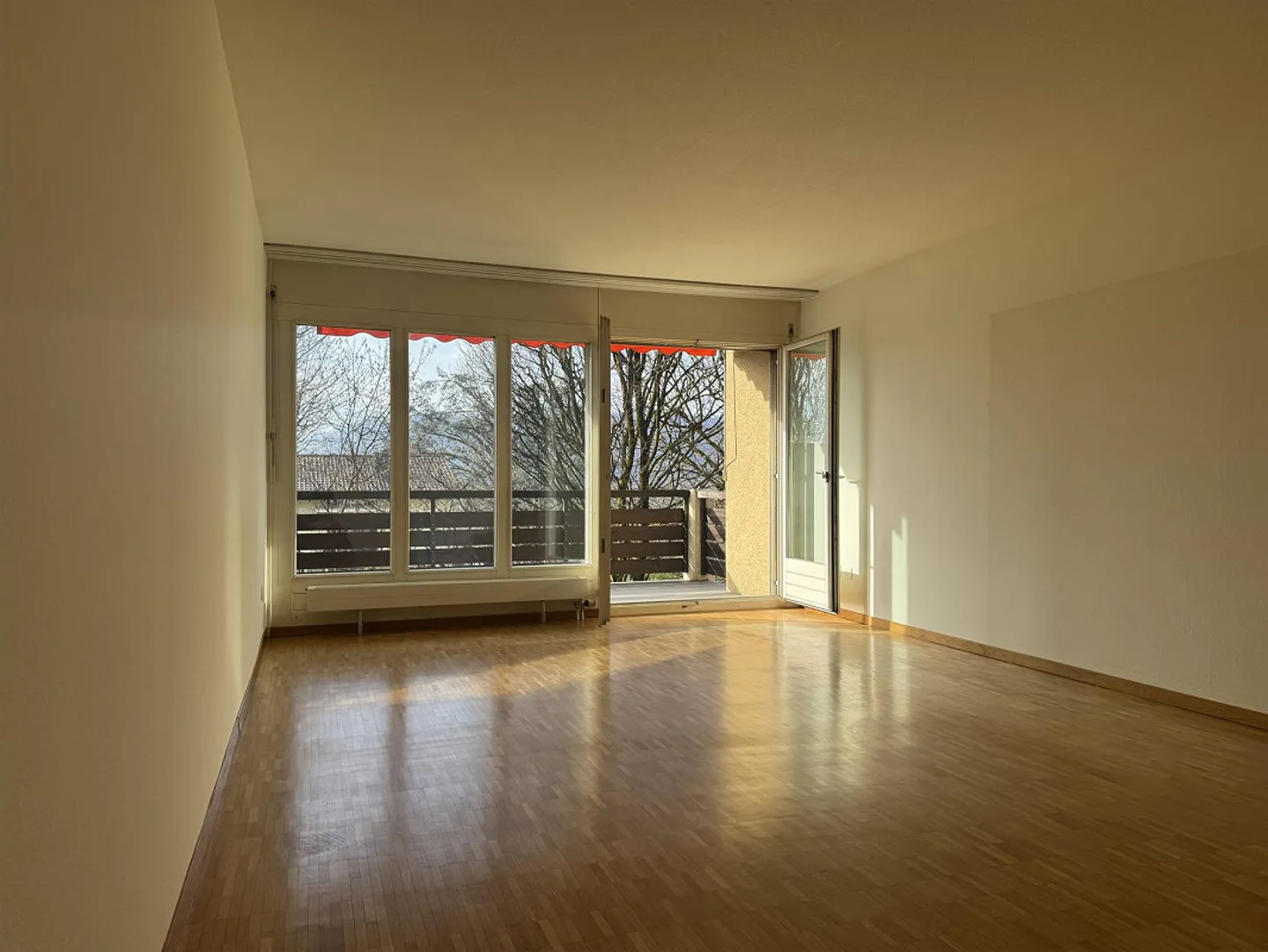 Charmante Wohnung in Birmenstorf - Foto 2 von 7