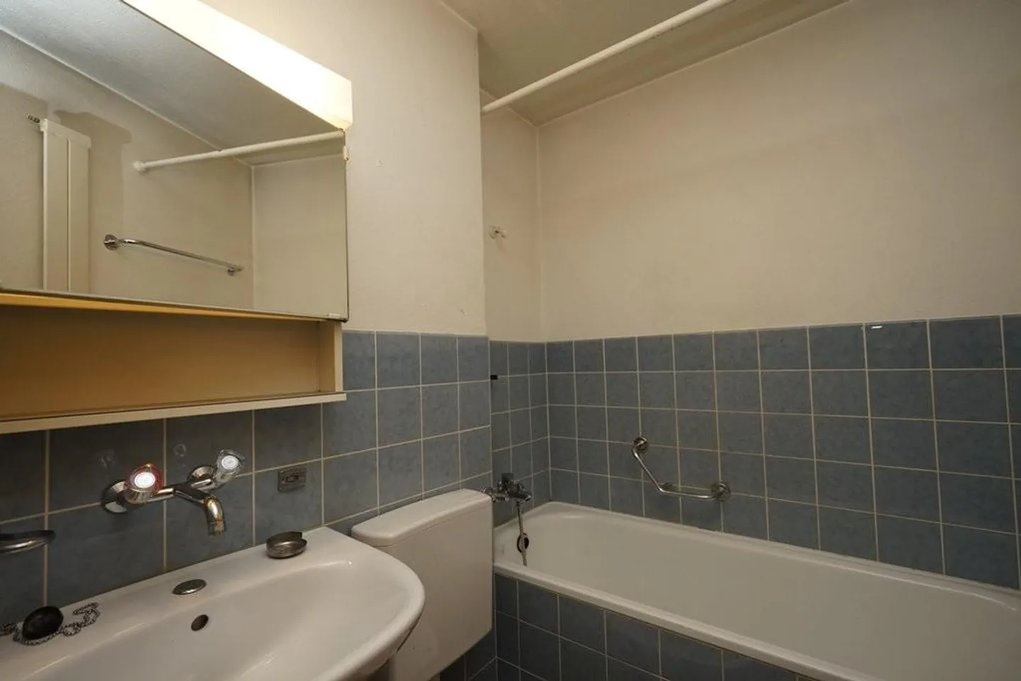 Helle 2.5-Zimmer Wohnung - Foto 3 von 8