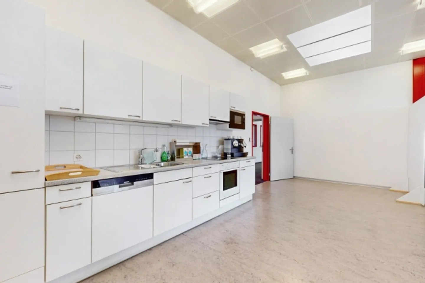 Ein Katzensprung von der Autobahn entfernt – 414 m² Bürofläche - Foto 3 von 13