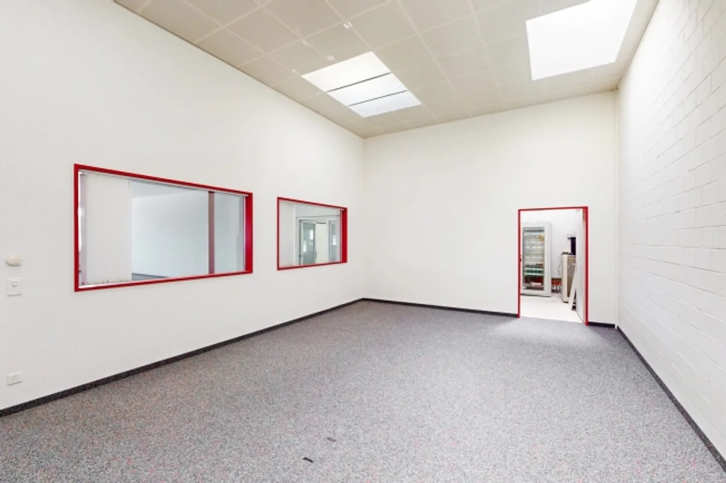 Ein Katzensprung von der Autobahn entfernt – 414 m² Bürofläche - Foto 9 von 13