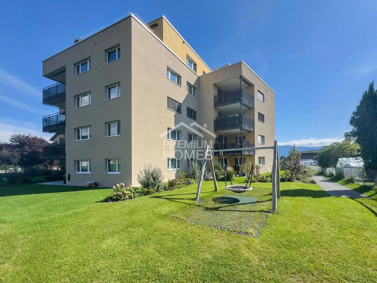 Modern Living in the Heart of Altstätten - Photo 2 of 10