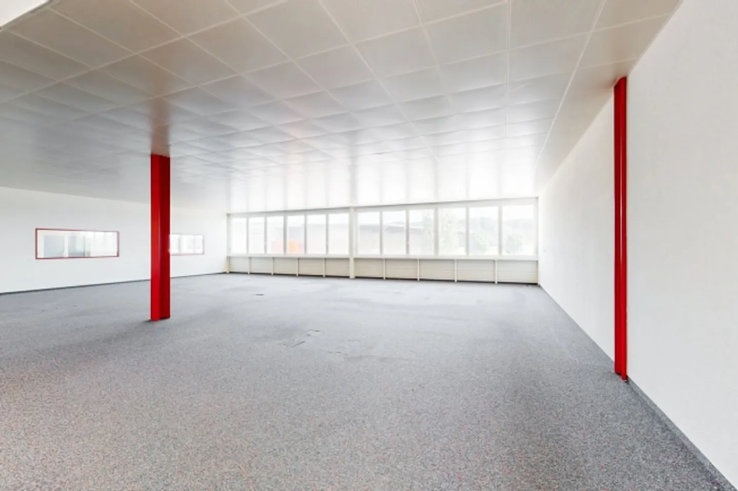 Ein Katzensprung von der Autobahn entfernt – 414 m² Bürofläche - Foto 1 von 13