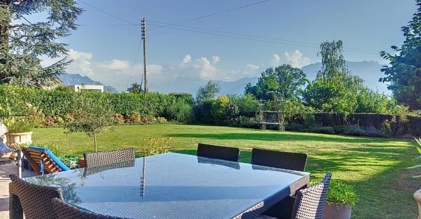 Stunning property ideally located - Photo 1 of 5