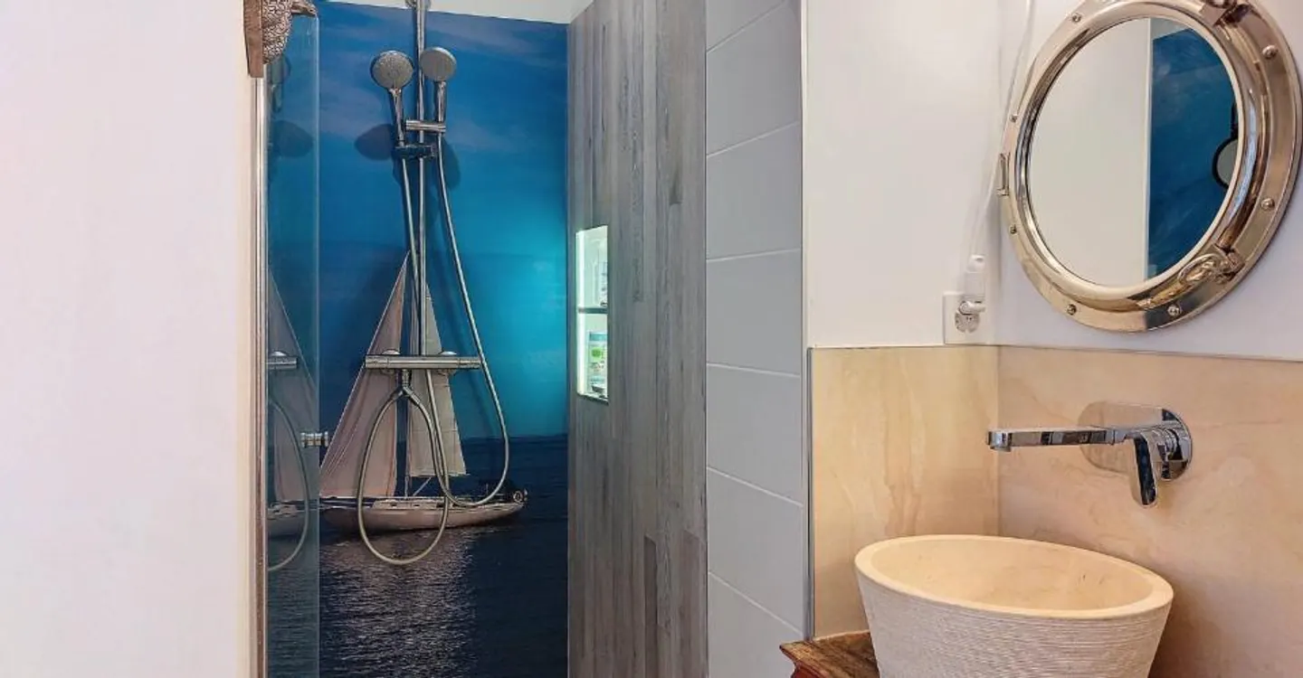Stunning property ideally located - Photo 5 of 5
