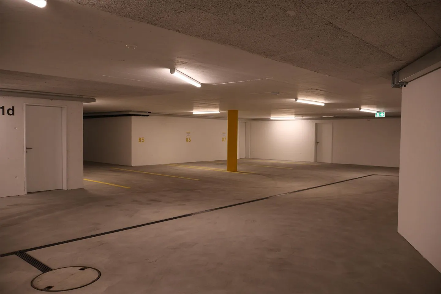 Posti auto in garage sotterranea - Foto 2 di 4