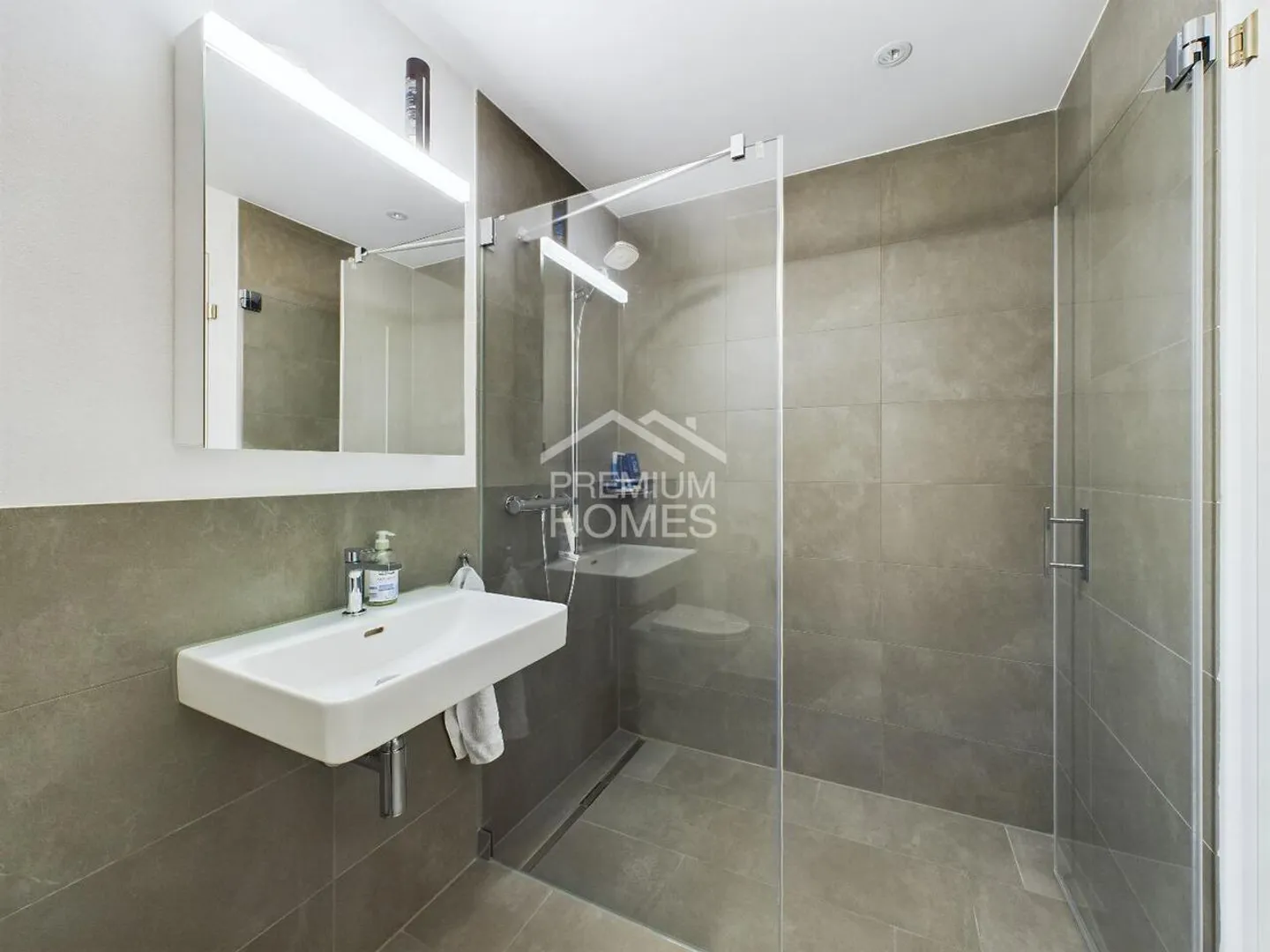 Modern Living in the Heart of Altstätten - Photo 8 of 10